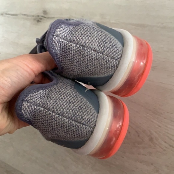 Nike Air Max Tavas Women’s Sequent 3 GS Running‎ Shoe size 6.5 youth gray coral - Picture 4 of 11